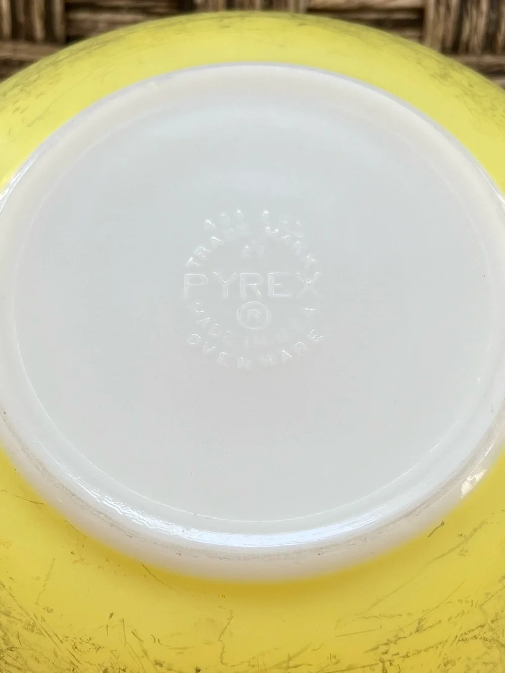 Vintage 4 Quart Pyrex Yellow Mixing Bowl